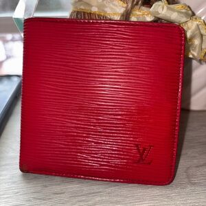 Louis Vuitton Marco bifold wallet in red Epi leather